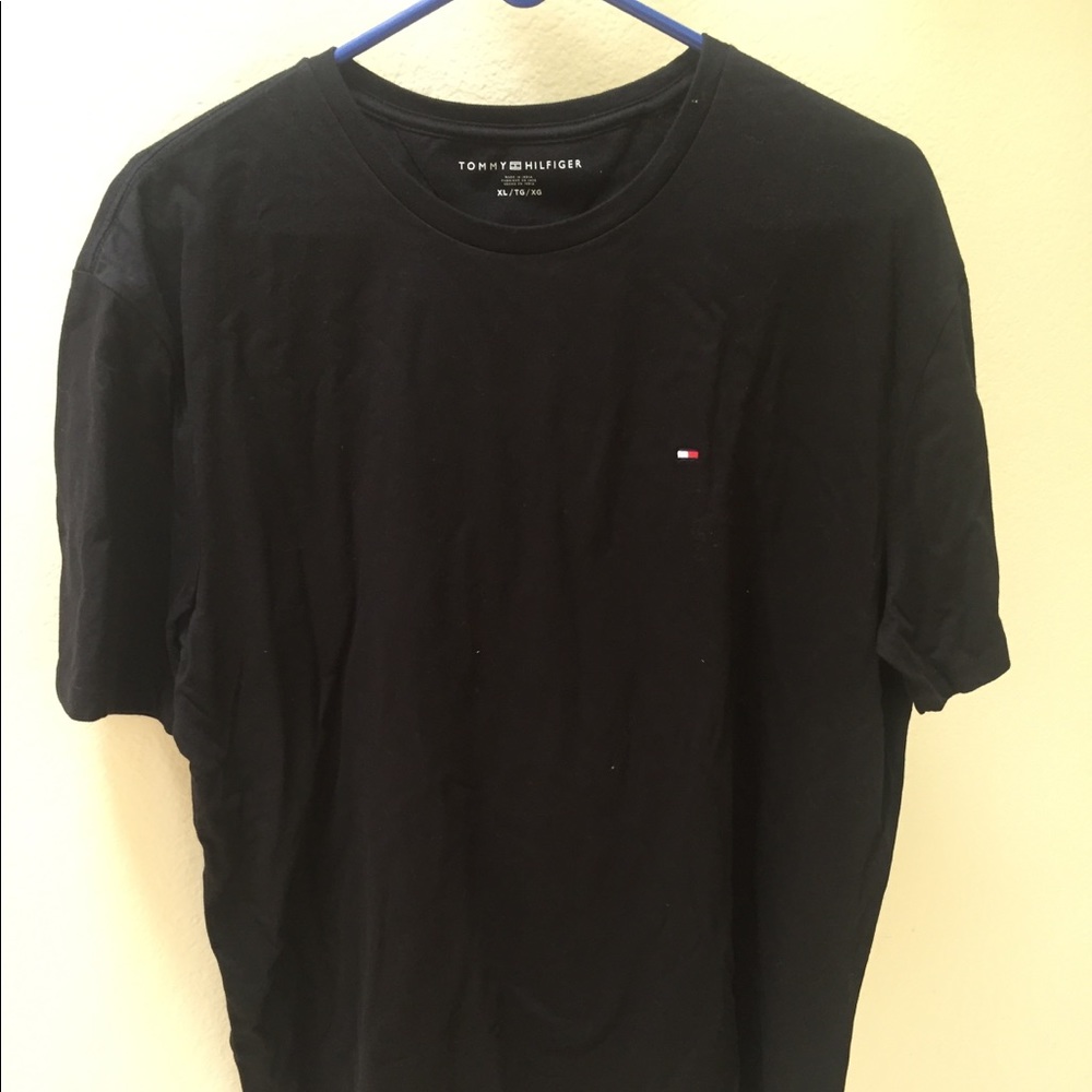 Mens dark blue tshirt